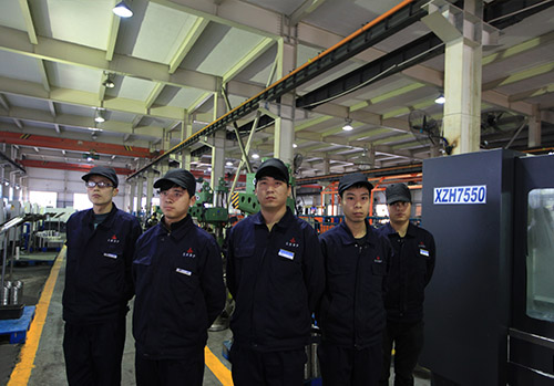 車間(jiān)生産作業(yè)人(rén)員(yuán)合照(zhào)-航天泵閥