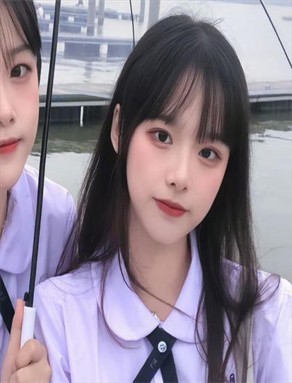 ai換臉在線視頻免費播放_賺錢的女人